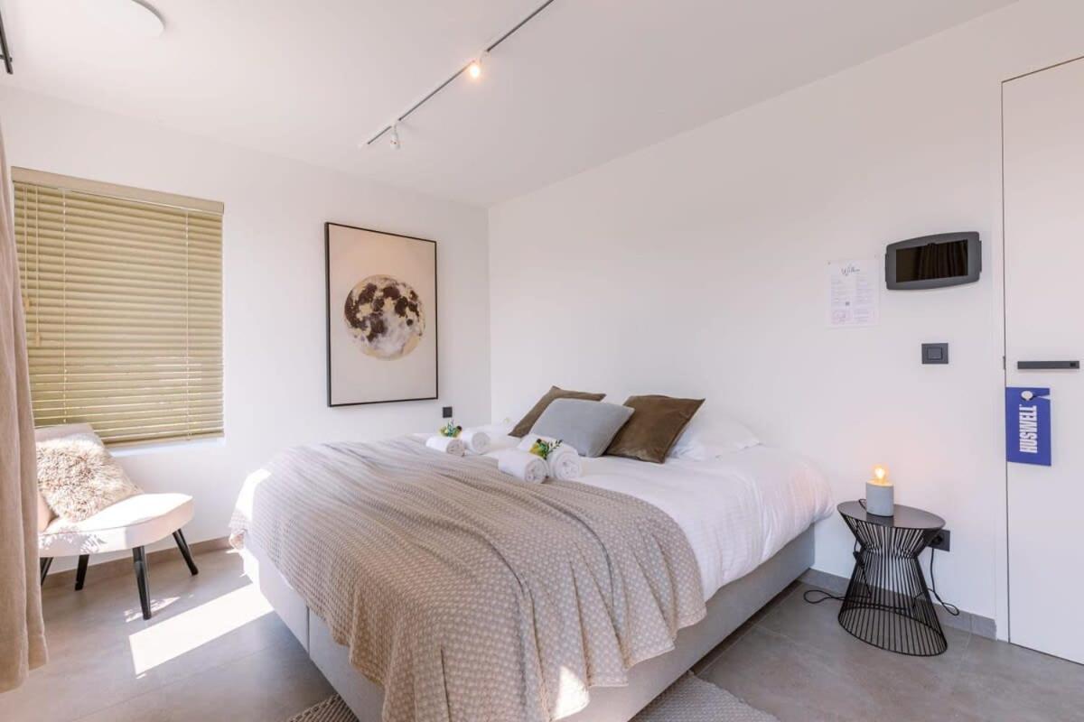 Huswell - Lord - Charming Double Room At Ranch "De Blauwe Zaal" Брюгге Экстерьер фото