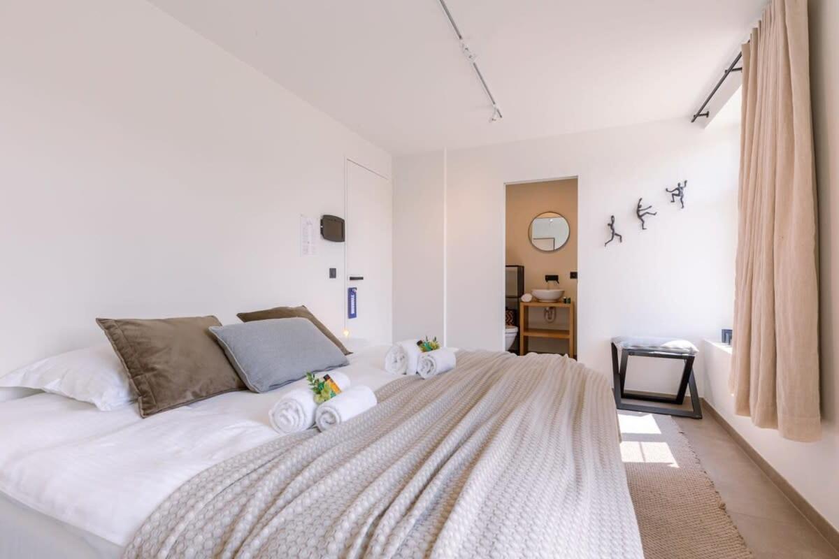 Huswell - Lord - Charming Double Room At Ranch "De Blauwe Zaal" Брюгге Экстерьер фото